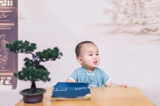 阿拉尔孕妇几个月有反应